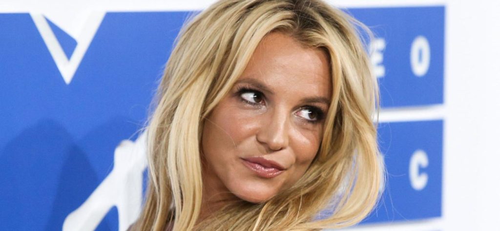 Britney Spears beschuldigt Jimmy Lynn, gelogen zu haben, um sie schlecht aussehen zu lassen