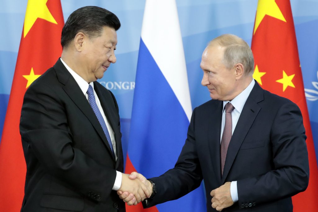 Inwieweit kann und wird China Russland in einer Zeit helfen, in der seine Wirtschaft zusammenbricht?