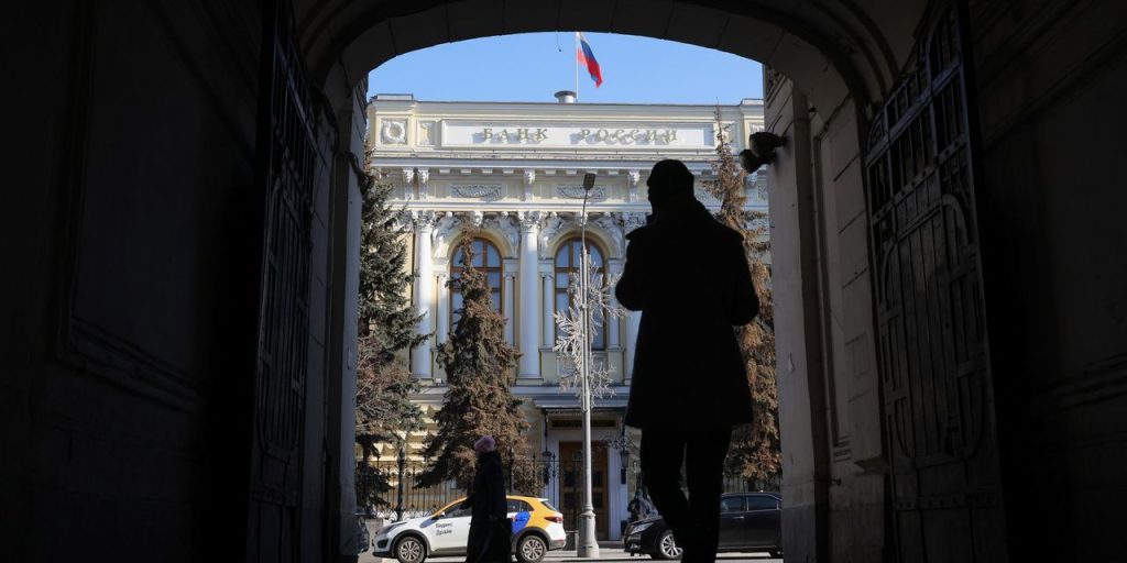 Russische Anleihen fallen, da ausländische Investoren einen Zahlungsausfall befürchten