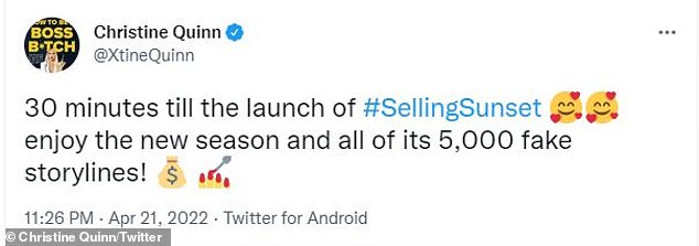 Letzten Donnerstag hat Kristen – die 3,1 Millionen Follower in den sozialen Medien hat – getwittert: 30 Minuten bis zum Start von #SellingSunset!  Genieße die neue Saison und all ihre 5.000 gefälschten Events! 