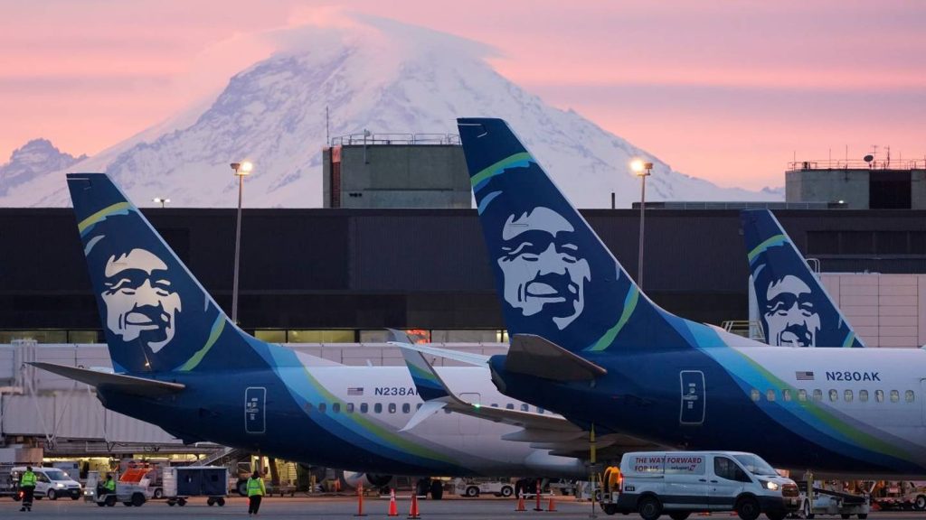 Alaska Airlines streicht mehr als 120 Flüge und warnt vor Unterbrechungen am Wochenende – KIRO 7 News Seattle
