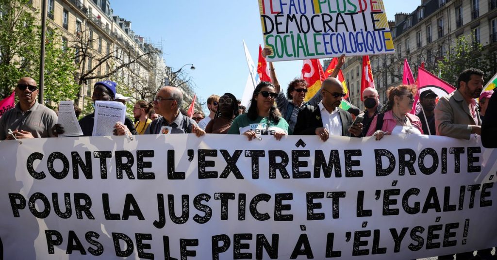 Frankreichs rechtsextreme Gegner protestieren vor Beginn des Wahlkampfs in der letzten Woche