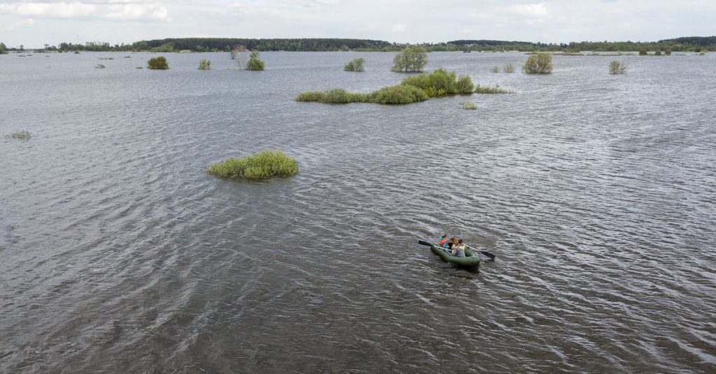 Flut rettet ukrainisches Dorf vor russischer Besatzung