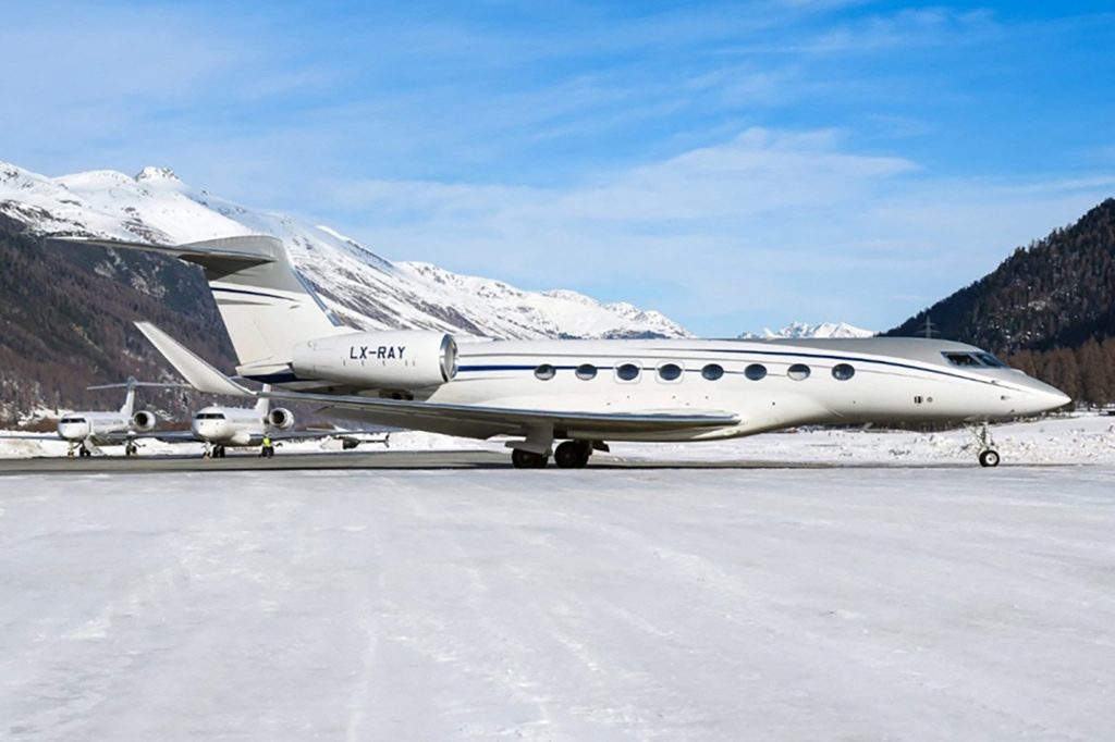 Der Wert des Gulfstream-Flugzeugs Roman Abramovich betrug etwa 60 Millionen Dollar.