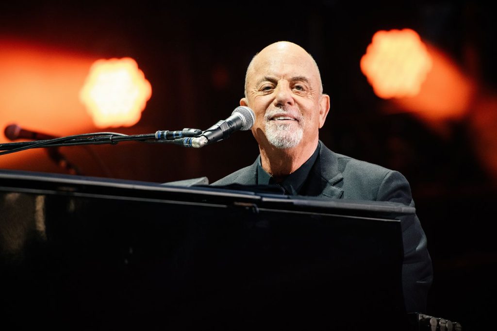 Billy Joels erstes Konzert im Comerica Park war eine beispiellose Überraschung für die Fans