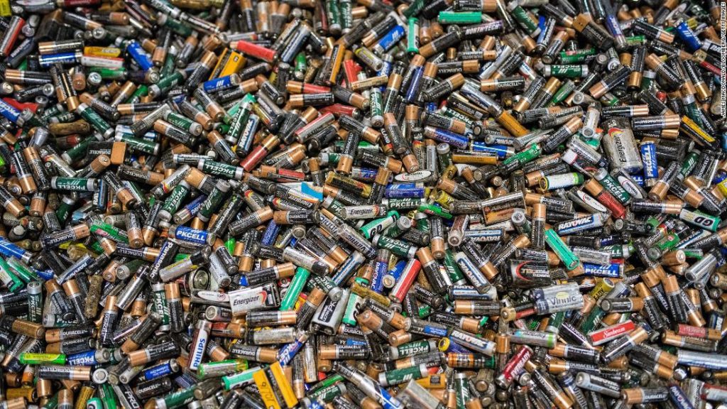 Warum Sie AA-Batterien nicht immer in den Müll werfen können
