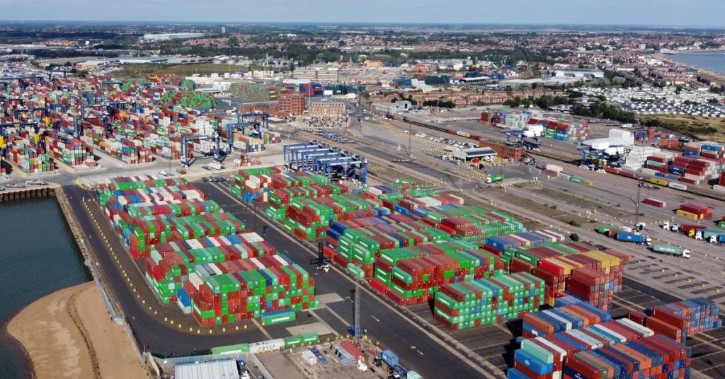 Arbeiter in Felixstow, dem größten Containerhafen Großbritanniens, werden einen achttägigen Streik beginnen