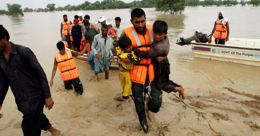 Tödliche Überschwemmungen zerstören ein ohnehin schon fragiles Pakistan