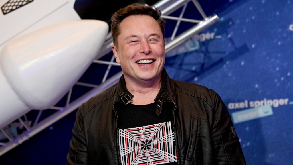 Elon Musk kritisiert die Power Rings-Serie - The Hollywood Reporter
