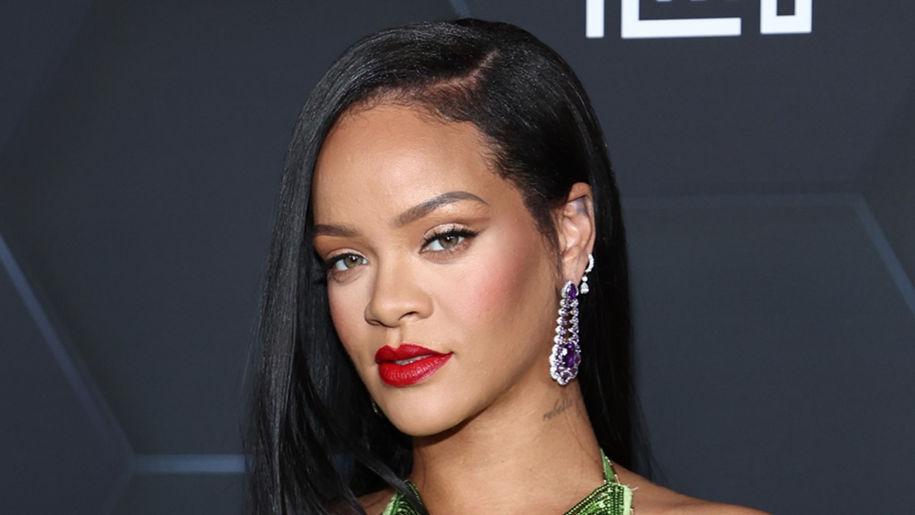 Rihanna ernennt 2023 Super Bowl Halftime Performer - The Hollywood Reporter