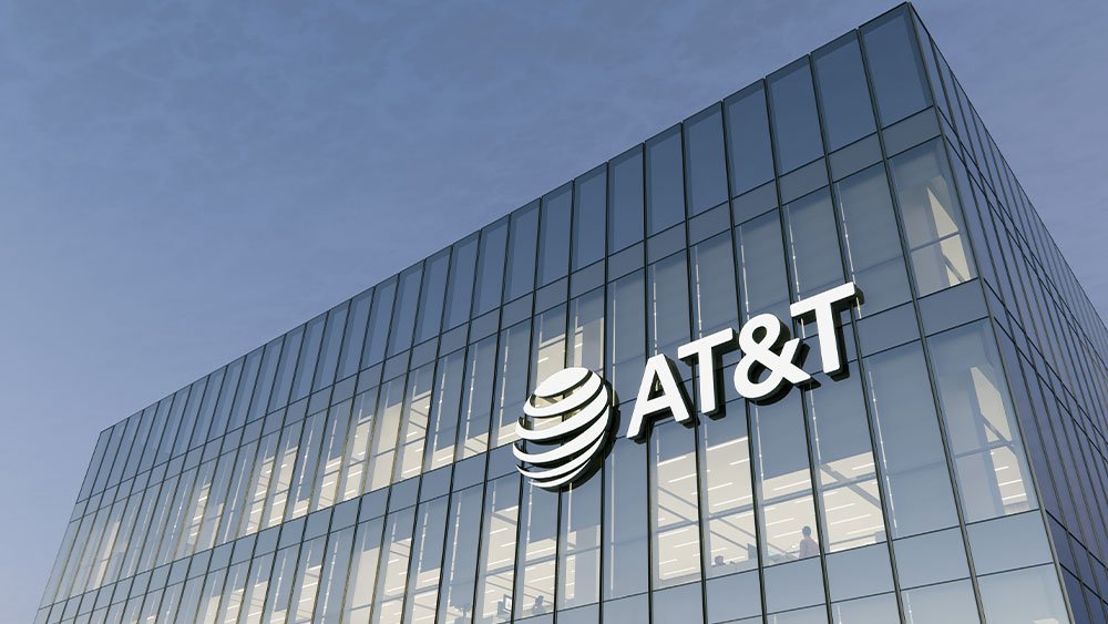 AT&T-Aktien steigen, da Spitzengewinne aufgrund des starken Abonnentenwachstums bei Wireless- und Glasfaser-Breitband erzielt werden