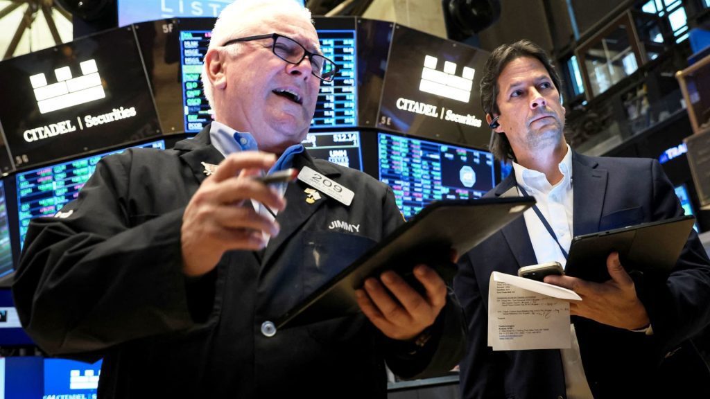 Der Dow stieg am Freitag um 150 Punkte, als die Anleger ihre Angst vor steigenden Zinsen ablegten