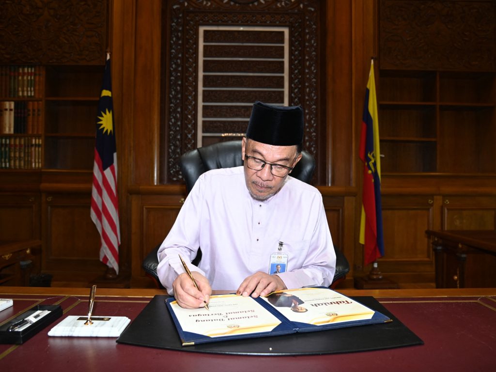 Anwar beginnt mit der Arbeit in Malaysia und verspricht eine integrative Regierung |  Wahlnachrichten
