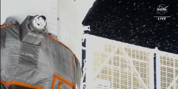 Russland sagt, es werde keine sofortigen Maßnahmen gegen das beschädigte Sojus-Raumschiff ergreifen